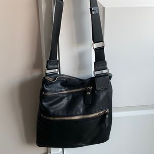 Leather crossbody bag
